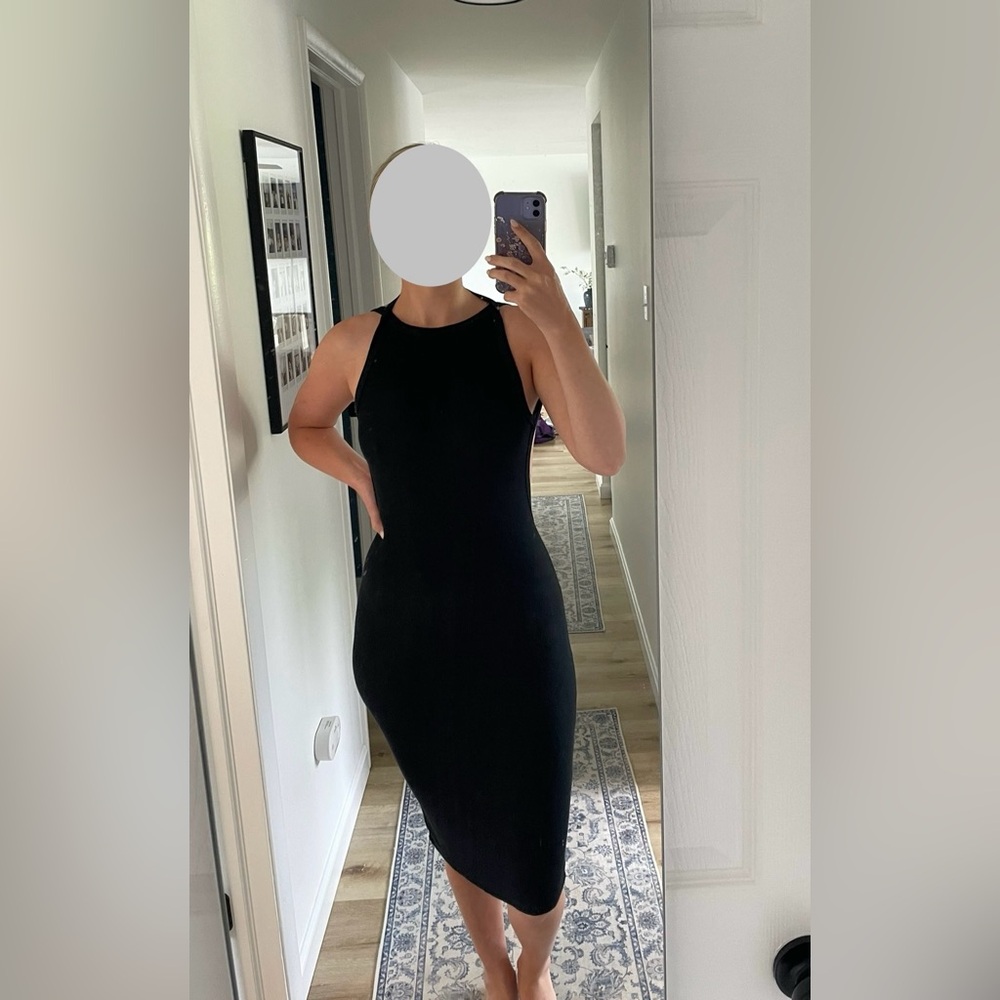 Elegant Black Sleeveless Dress
